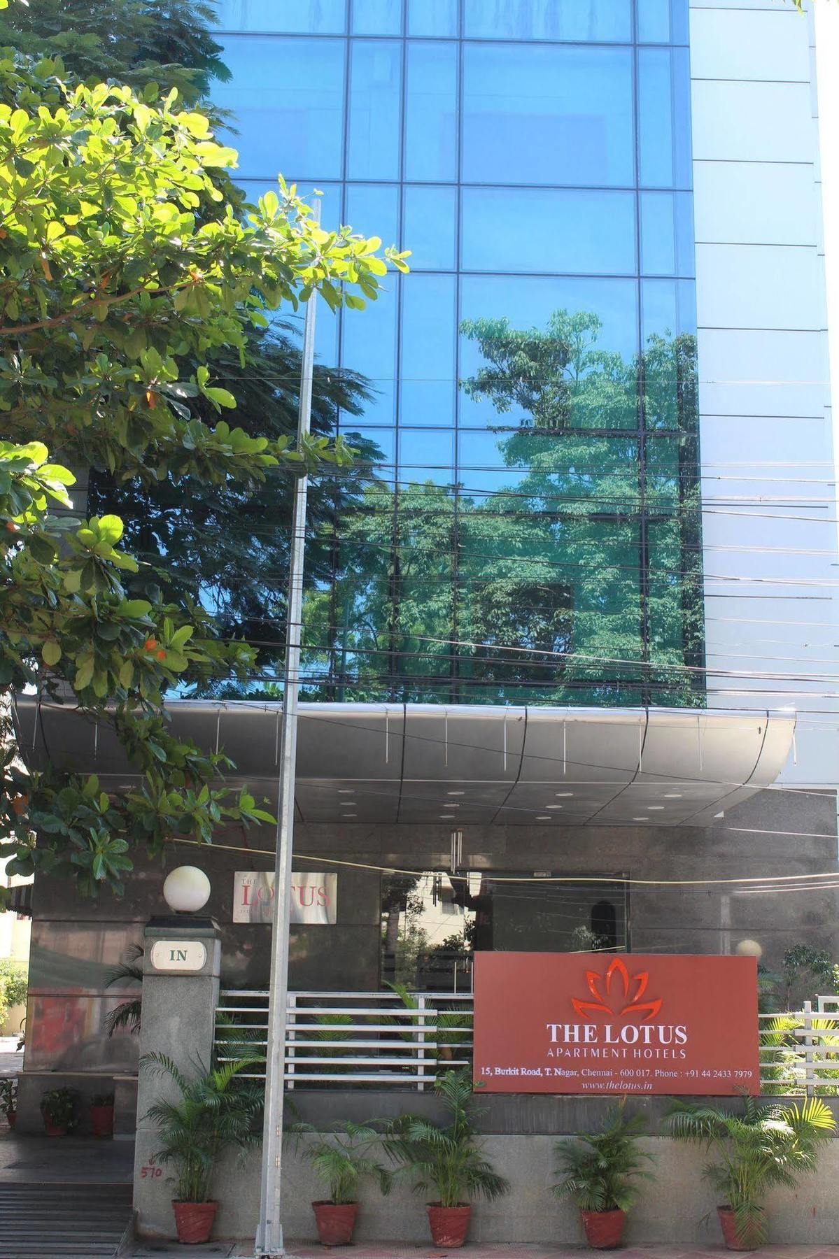 The Lotus Apartment Hotel, Burkit Road Chennai Zewnętrze zdjęcie